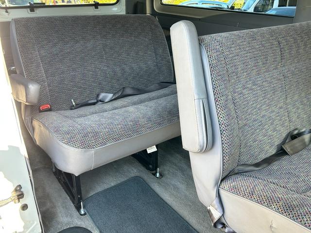 ダッジ・バン 　２０００ｙモデル　ミディアム　１ナンバー登録　５人乗り　ＮＯＸ適合　サーフバン　仕事車　遊び車（42枚目）