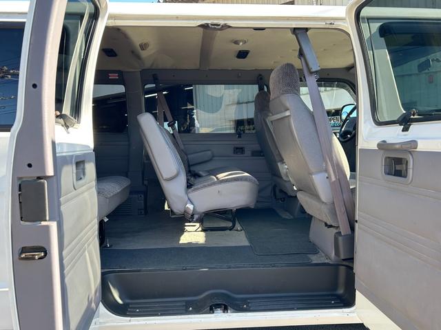 ダッジ・バン 　２０００ｙモデル　ミディアム　１ナンバー登録　５人乗り　ＮＯＸ適合　サーフバン　仕事車　遊び車（46枚目）