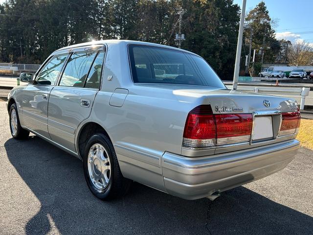 クラウン スーパーデラックス マイルドハイブリッド オリジナル車 純正カセットデッキ 旧車セダン カスタムベース シャコタンベース 昭和レトロ(11枚目)