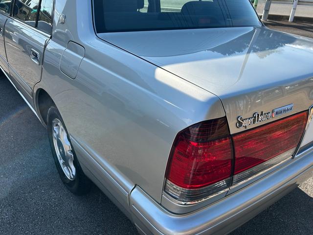 クラウン スーパーデラックス マイルドハイブリッド オリジナル車 純正カセットデッキ 旧車セダン カスタムベース シャコタンベース 昭和レトロ(19枚目)