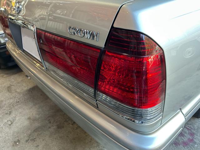 クラウン スーパーデラックス マイルドハイブリッド オリジナル車 純正カセットデッキ 旧車セダン カスタムベース シャコタンベース 昭和レトロ(43枚目)