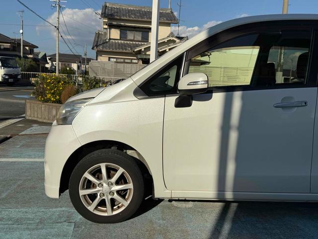 ムーヴ カスタム　Ｘ　ナビ　スマートキー　アイドリングストップ　電動格納ミラー　ベンチシート　ＣＶＴ　盗難防止システム　ＡＢＳ　ＣＤ　ＤＶＤ再生　ミュージックプレイヤー接続可　アルミホイール　衝突安全ボディ　エアコン（24枚目）