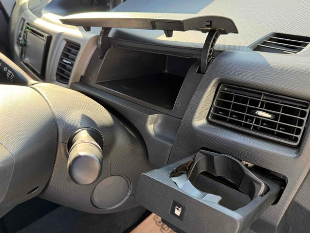 ムーヴ カスタム　Ｘ　ナビ　スマートキー　アイドリングストップ　電動格納ミラー　ベンチシート　ＣＶＴ　盗難防止システム　ＡＢＳ　ＣＤ　ＤＶＤ再生　ミュージックプレイヤー接続可　アルミホイール　衝突安全ボディ　エアコン（35枚目）