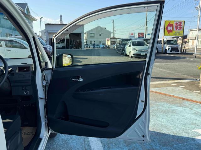 ムーヴ カスタム　Ｘ　ナビ　スマートキー　アイドリングストップ　電動格納ミラー　ベンチシート　ＣＶＴ　盗難防止システム　ＡＢＳ　ＣＤ　ＤＶＤ再生　ミュージックプレイヤー接続可　アルミホイール　衝突安全ボディ　エアコン（39枚目）