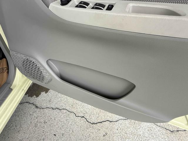 ステラ Ｌ　ドライブレコーダー　キーレスエントリー　アイドリングストップ　ベンチシート　ＣＶＴ　盗難防止システム　ＡＢＳ　ＥＳＣ　ＣＤ　ＵＳＢ　衝突安全ボディ　エアコン　パワーステアリング　パワーウィンドウ（28枚目）