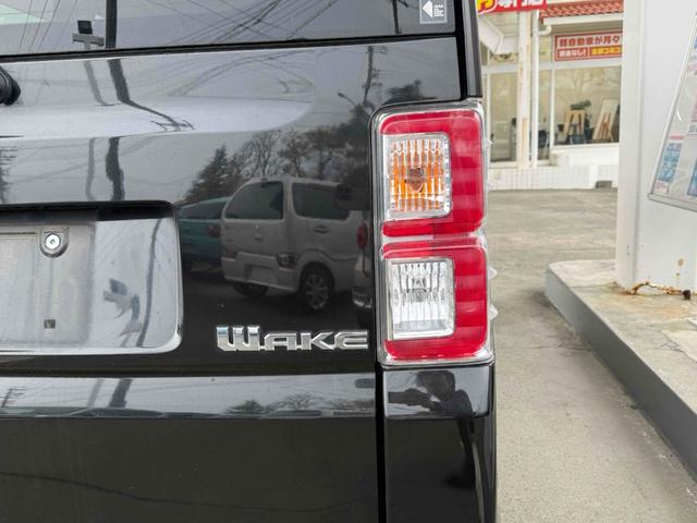 ウェイク X SA ETC バックカメラ 両側スライド・片側電動 衝突被害軽減システム オートライト LEDヘッドランプ スマートキー アイドリングストップ 電動格納ミラー ベンチシート CVT 盗難防止システム ABS(15枚目)