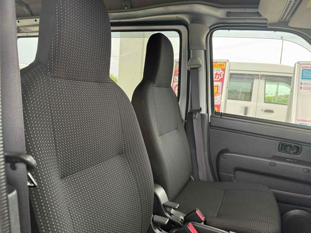 ハイゼットカーゴ AT 衝突被害軽減システム ドライブレコーダー ETC ナビ TV 両側スライドドア キーレスエントリー アイドリングストップ オートマチックハイビーム エアコン パワーステアリング(12枚目)