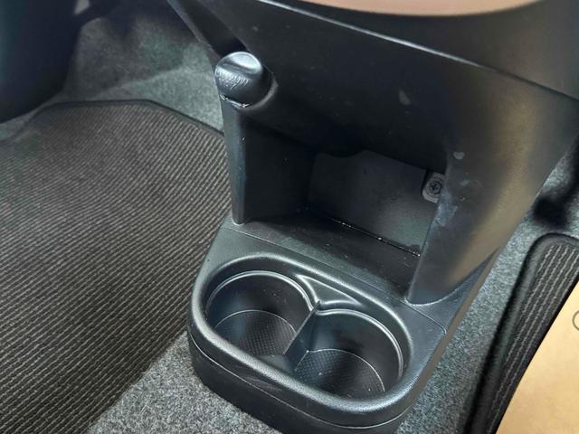 ミラココア ココアプラスＸ　バックカメラ　ナビ　ＴＶ　ＬＥＤヘッドランプ　スマートキー　アイドリングストップ　電動格納ミラー　ベンチシート　ＣＶＴ　盗難防止システム　ＡＢＳ　ＣＤ　ミュージックプレイヤー接続可　ルーフレール（27枚目）