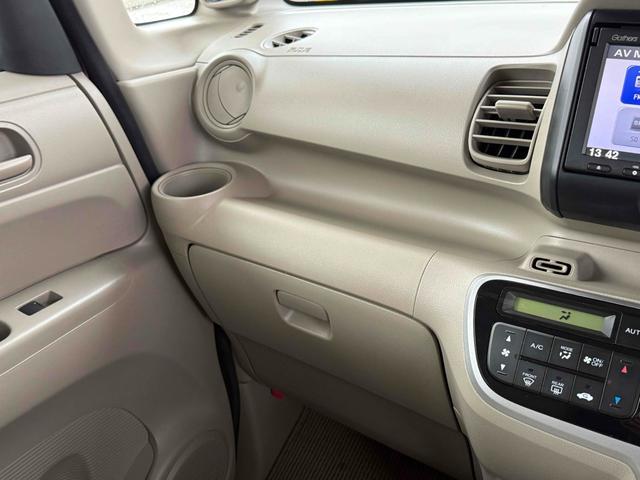 Ｎ－ＢＯＸ Ｇ　ドライブレコーダー　ＥＴＣ　バックカメラ　両側スライドドア　ナビ　ＴＶ　スマートキー　アイドリングストップ　電動格納ミラー　ベンチシート　ＣＶＴ　盗難防止システム　ＡＢＳ　ＥＳＣ　ＣＤ　ＤＶＤ再生（11枚目）