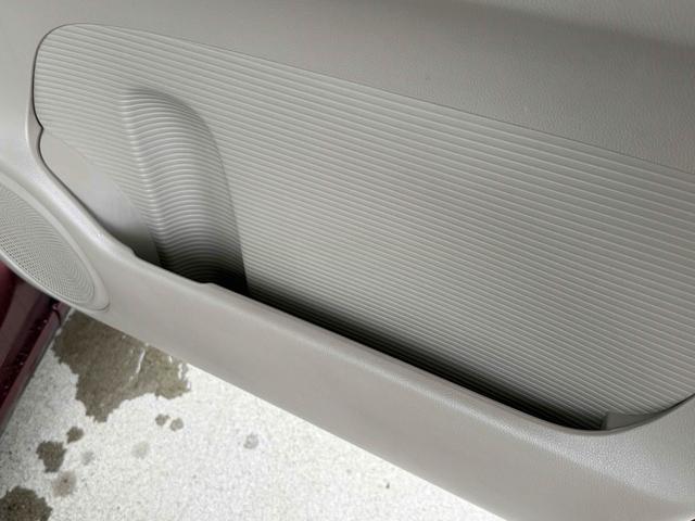 Ｎ－ＢＯＸ Ｇ　ドライブレコーダー　ＥＴＣ　バックカメラ　両側スライドドア　ナビ　ＴＶ　スマートキー　アイドリングストップ　電動格納ミラー　ベンチシート　ＣＶＴ　盗難防止システム　ＡＢＳ　ＥＳＣ　ＣＤ　ＤＶＤ再生（30枚目）