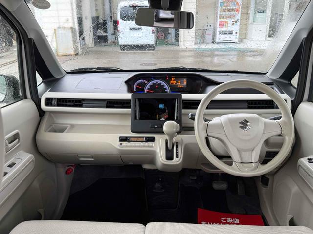 ワゴンＲ ハイブリッドＦＸ　バックカメラ　レーンアシスト　衝突被害軽減システム　オートライト　スマートキー　アイドリングストップ　電動格納ミラー　シートヒーター　ベンチシート　ＣＶＴ　盗難防止システム　ＡＢＳ　ＥＳＣ（2枚目）