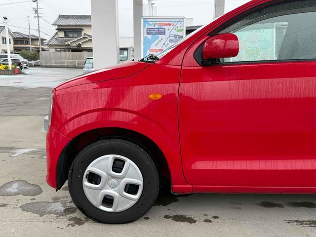 アルト Ｌ　キーレスエントリー　アイドリングストップ　シートヒーター　ＣＶＴ　盗難防止システム　ＡＢＳ　ＥＳＣ　ＣＤ　ミュージックプレイヤー接続可　衝突安全ボディ　エアコン　パワーステアリング　パワーウィンドウ（18枚目）