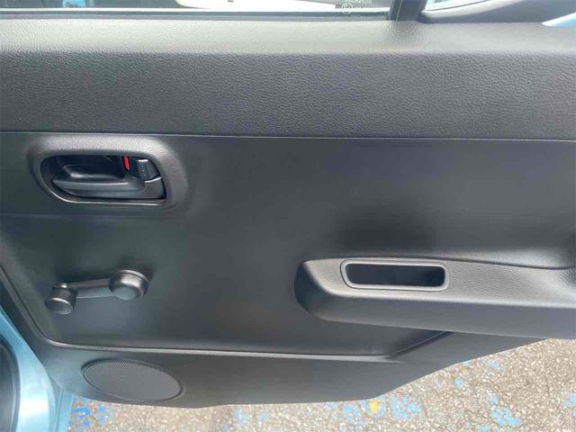 キャロル ＧＦ　キーレスエントリー　ＭＴ　盗難防止システム　ＡＢＳ　ＥＳＣ　ＣＤ　ミュージックプレイヤー接続可　衝突安全ボディ　エアコン　パワーステアリング　パワーウィンドウ（22枚目）