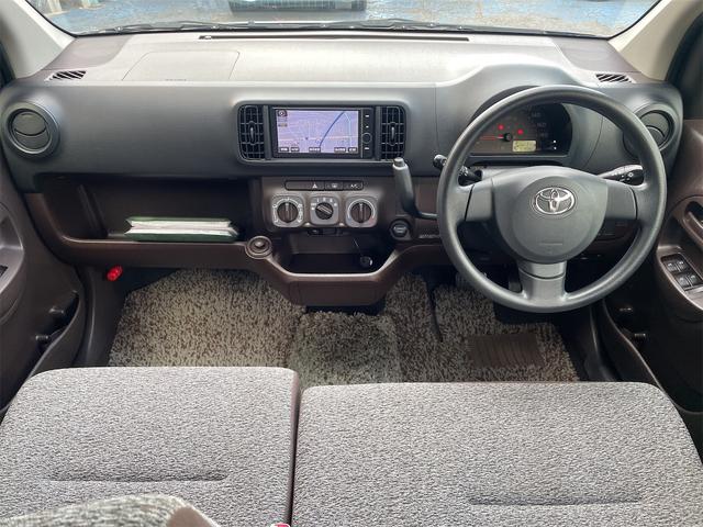 パッソ X クツロギ ETC バックカメラ ナビ スマートキー 電動格納ミラー CVT 盗難防止システム 衝突安全ボディ ベンチシート ABS Bluetooth エアコン パワーステアリング パワーウィンドウ(2枚目)