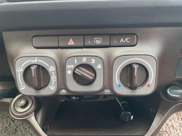 パッソ X クツロギ ETC バックカメラ ナビ スマートキー 電動格納ミラー CVT 盗難防止システム 衝突安全ボディ ベンチシート ABS Bluetooth エアコン パワーステアリング パワーウィンドウ(5枚目)