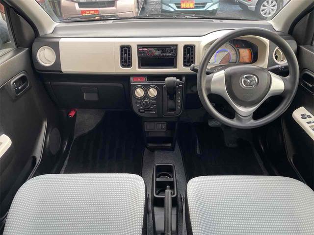 毎回座るフロントシート。運転席は必ず使用する部分ですので、座り心地が重要です！