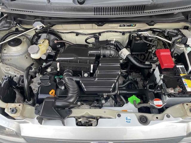 不具合等はエンジンルームで確認できる場合も多いです。コンディションのチェックや維持の面でとってもプラスです！