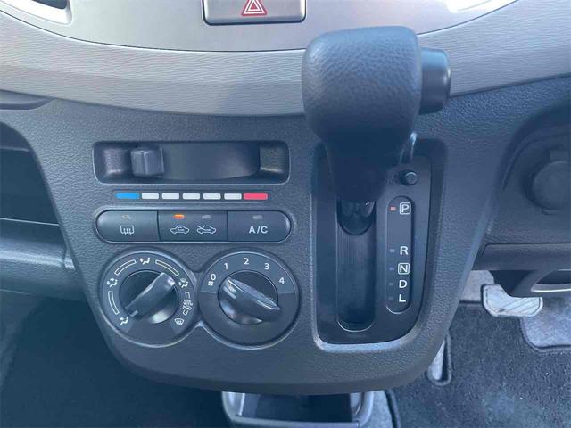 ワゴンＲ ＦＡ　バックカメラ　ナビ　ＴＶ　キーレスエントリー　電動格納ミラー　ベンチシート　ＣＶＴ　盗難防止システム　ＡＢＳ　衝突安全ボディ　エアコン　パワーステアリング　パワーウィンドウ（6枚目）