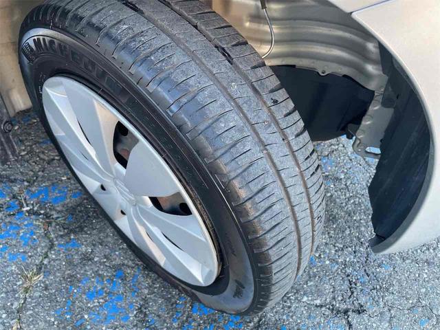 ワゴンＲ ＦＸ　ナビ　ＴＶ　衝突被害軽減システム　キーレスエントリー　アイドリングストップ　電動格納ミラー　シートヒーター　ベンチシート　ＣＶＴ　盗難防止システム　ＡＢＳ　ＥＳＣ　衝突安全ボディ　エアコン（20枚目）