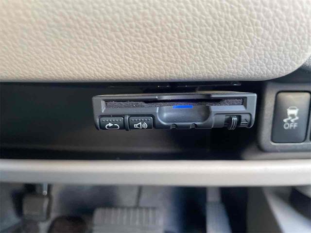 デイズ Ｘ　ドライブレコーダー　ＥＴＣ　全周囲カメラ　ＴＶ　衝突被害軽減システム　スマートキー　アイドリングストップ　電動格納ミラー　ベンチシート　ＣＶＴ　盗難防止システム　ＡＢＳ　ＥＳＣ　ＣＤ（9枚目）