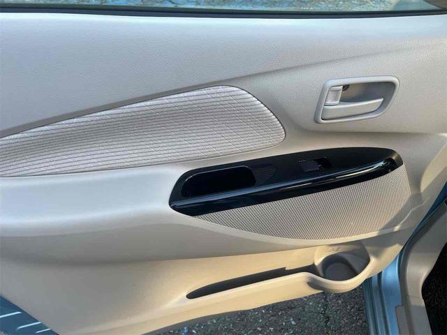 デイズ Ｘ　ドライブレコーダー　ＥＴＣ　全周囲カメラ　ＴＶ　衝突被害軽減システム　スマートキー　アイドリングストップ　電動格納ミラー　ベンチシート　ＣＶＴ　盗難防止システム　ＡＢＳ　ＥＳＣ　ＣＤ（27枚目）