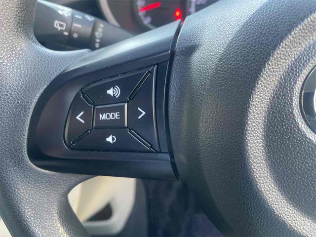 ムーヴ Ｘ　ＥＴＣ　バックカメラ　ナビ　ＴＶ　スマートキー　アイドリングストップ　ベンチシート　ＣＶＴ　盗難防止システム　ＡＢＳ　ＥＳＣ　Ｂｌｕｅｔｏｏｔｈ　アルミホイール　衝突安全ボディ　エアコン（8枚目）