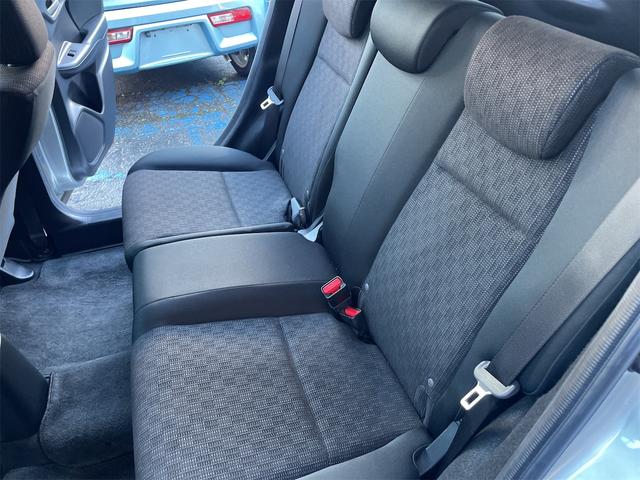 フィット １３Ｇ・Ｆパッケージ　ＥＴＣ　バックカメラ　ナビ　ＴＶ　衝突被害軽減システム　スマートキー　アイドリングストップ　電動格納ミラー　ＣＶＴ　盗難防止システム　衝突安全ボディ　ＡＢＳ　ＥＳＣ　Ｂｌｕｅｔｏｏｔｈ　エアコン（25枚目）