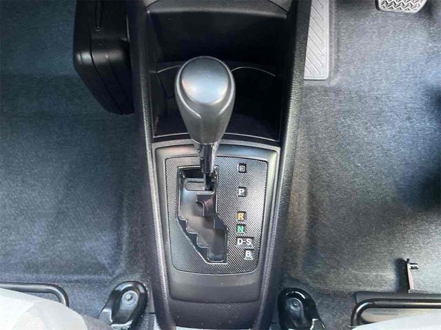 カローラアクシオ １．５Ｘ　ワンオーナー　ＥＴＣ　ナビ　ＴＶ　ＣＶＴ　キーレスエントリー　アイドリングストップ　Ｂｌｕｅｔｏｏｔｈ　衝突安全ボディ　ＡＢＳ　ＥＳＣ　エアコン　パワーステアリング　パワーウィンドウ　運転席エアバッグ（7枚目）