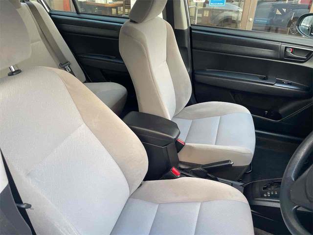 カローラアクシオ １．５Ｘ　ワンオーナー　ＥＴＣ　ナビ　ＴＶ　ＣＶＴ　キーレスエントリー　アイドリングストップ　Ｂｌｕｅｔｏｏｔｈ　衝突安全ボディ　ＡＢＳ　ＥＳＣ　エアコン　パワーステアリング　パワーウィンドウ　運転席エアバッグ（9枚目）