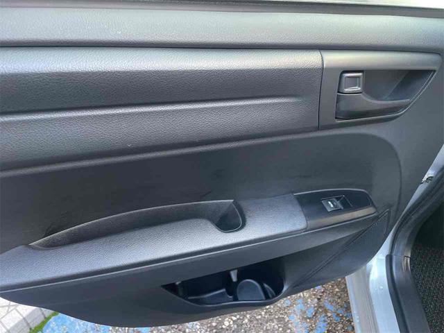 カローラアクシオ １．５Ｘ　ワンオーナー　ＥＴＣ　ナビ　ＴＶ　ＣＶＴ　キーレスエントリー　アイドリングストップ　Ｂｌｕｅｔｏｏｔｈ　衝突安全ボディ　ＡＢＳ　ＥＳＣ　エアコン　パワーステアリング　パワーウィンドウ　運転席エアバッグ（25枚目）