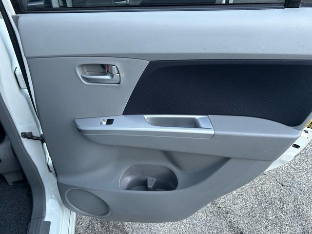 ワゴンR FXリミテッド ・プッシュスタート・純正CD・人気のパール・純正エアロ・純正リアスポ・純正アルミ(18枚目)