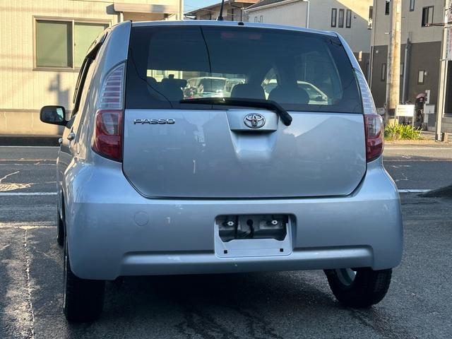 パッソ Ｘ　社外アルミ・純正ＣＤ・オートマ（4枚目）