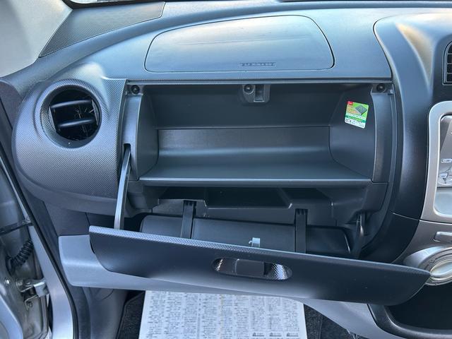 パッソ Ｘ　社外アルミ・純正ＣＤ・オートマ（13枚目）