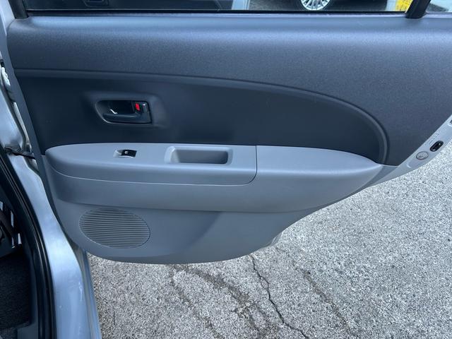 パッソ Ｘ　社外アルミ・純正ＣＤ・オートマ（19枚目）