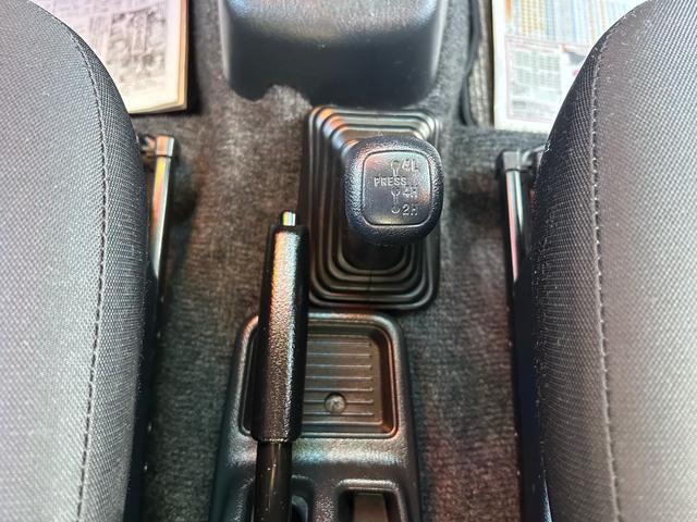 納車整備　全車実施！「エンジンオイル＆エレメント交換・バッテリー交換・エアクリーナー交換・エアコンフィルター交換・ワイパー交換・空気圧チェック」