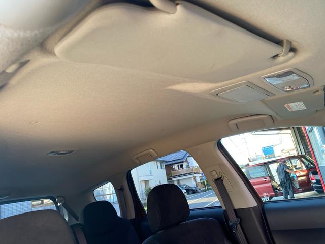 アウトランダー Ｇ　ブラウンオールペイント　リフトアップ　Ｍ／Ｔホワイトレタータイヤ　１８インチブラックアルミホイール　ＨＩＤ　ルーフラック　７人乗り　４ＷＤ　ロックフォードサウンド　ＥＴＣ　上下開閉式テールゲート（32枚目）