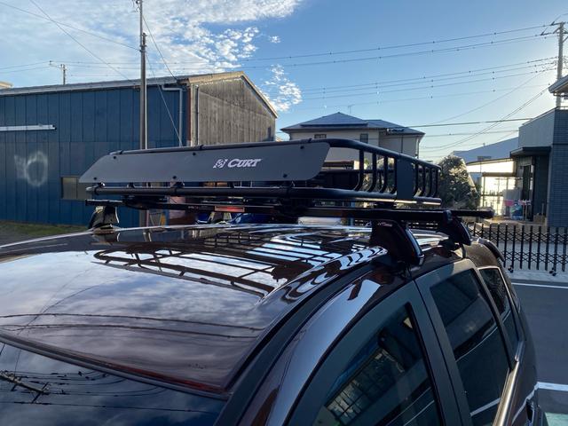 アウトランダー Ｇ　ブラウンオールペイント　リフトアップ　Ｍ／Ｔホワイトレタータイヤ　１８インチブラックアルミホイール　ＨＩＤ　ルーフラック　７人乗り　４ＷＤ　ロックフォードサウンド　ＥＴＣ　上下開閉式テールゲート（33枚目）