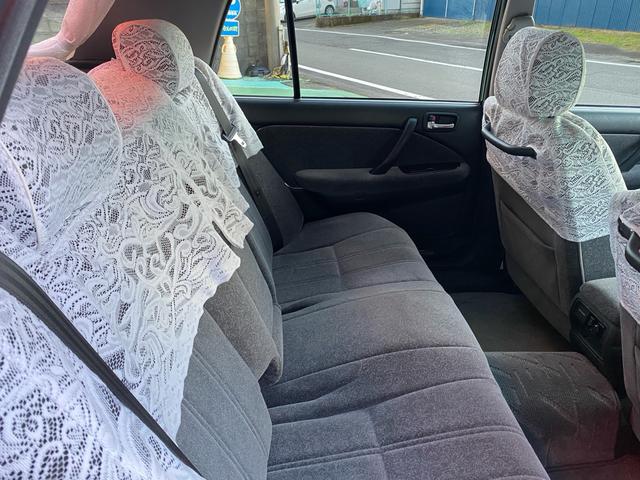 クラウン スーパーデラックス　マイルドハイブリッド　フェンダーミラー　コーナーポール　ＥＴＣ　レースシートカバー　純正アルミホイール　オートライト　フォグランプ　空気清浄機　取扱説明書（6枚目）