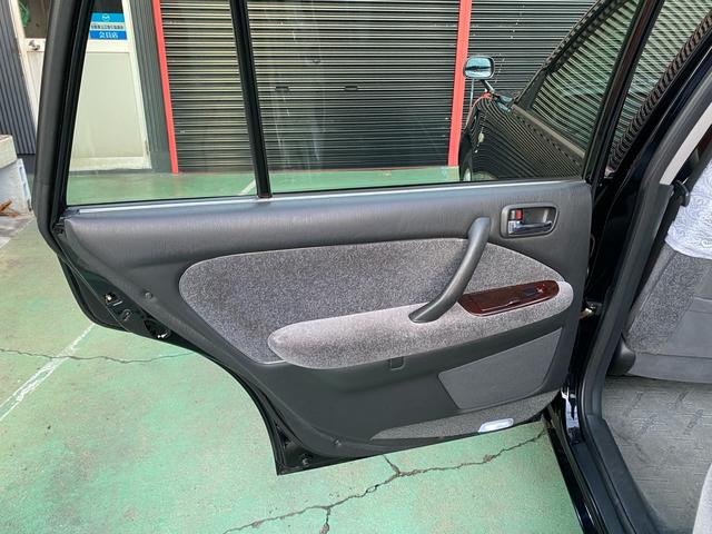 クラウン スーパーデラックス　マイルドハイブリッド　フェンダーミラー　コーナーポール　ＥＴＣ　レースシートカバー　純正アルミホイール　オートライト　フォグランプ　空気清浄機　取扱説明書（37枚目）