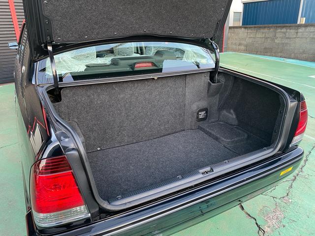 クラウン スーパーデラックス　マイルドハイブリッド　フェンダーミラー　コーナーポール　ＥＴＣ　レースシートカバー　純正アルミホイール　オートライト　フォグランプ　空気清浄機　取扱説明書（38枚目）