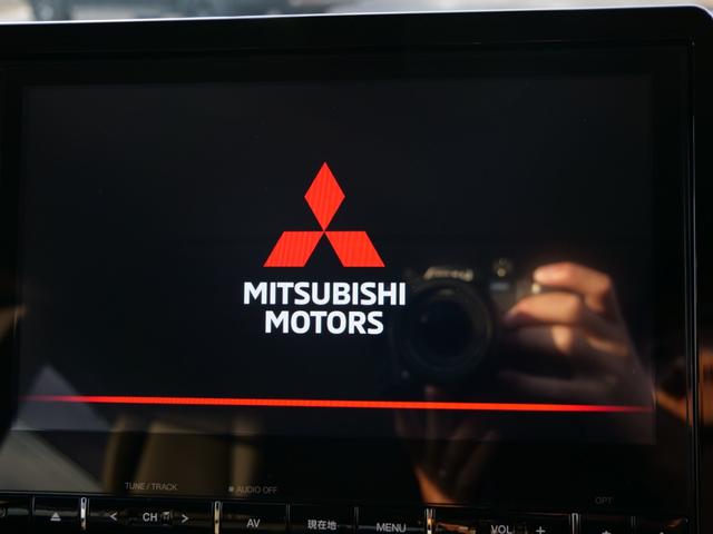 デリカD:5 ジャスパー 純正ナビ ETC マルチアラウンドモニター 電動テールゲート ステアリングヒーター 専用コンビネーションシート シートヒーター(15枚目)