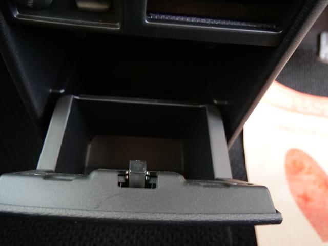 デリカD:5 ジャスパー 純正ナビ ETC マルチアラウンドモニター 電動テールゲート ステアリングヒーター 専用コンビネーションシート シートヒーター(32枚目)