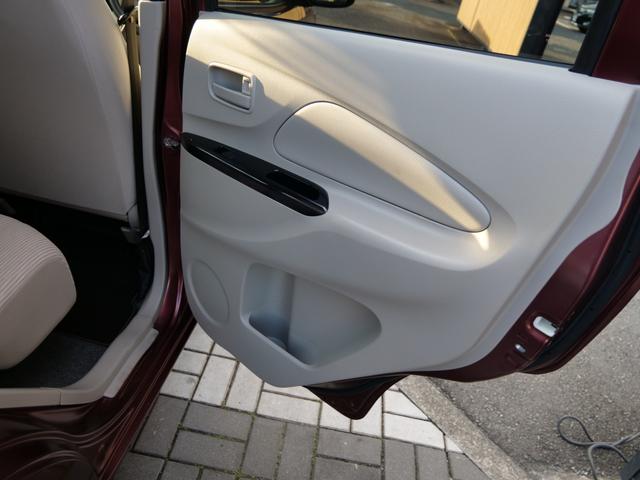 ｅＫワゴン Ｍ　ＣＤ　キーレスエントリーキー　ベンチシート　アイドリングストップ　オートエアコン　電動格納ドアミラー　衝突安全ボディ　プライバシーガラス（10枚目）