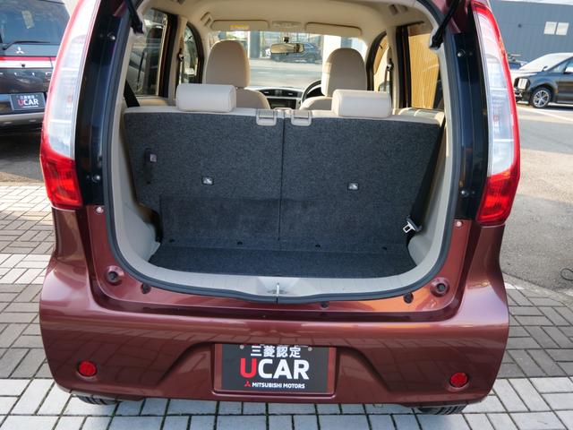 ｅＫワゴン Ｍ　ＣＤ　キーレスエントリーキー　ベンチシート　アイドリングストップ　オートエアコン　電動格納ドアミラー　衝突安全ボディ　プライバシーガラス（11枚目）