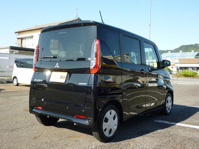 納車整備にあたりましては、資格を有した整備士が営業的な視点ではなくメカニック的な視点から厳しく検査し整備を施します。