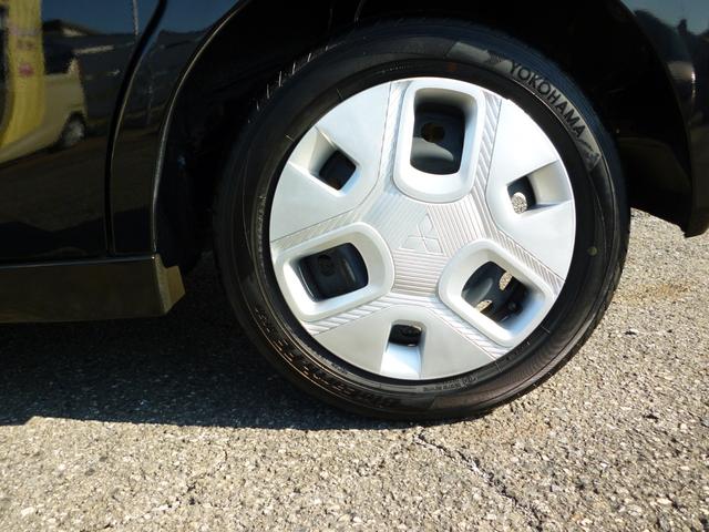 左リヤタイヤ　ヨコハマ　ブルーアースＦＥ−ＡＥ３０　１５５／６５Ｒ１４　４２２３製　７分山