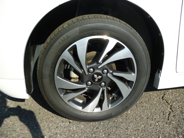 デリカＤ：２ カスタムハイブリッドＭＶ全方位カメラ付ナビパッケージ　衝突被害軽減ブレーキシステム　誤発進抑制機能　アダプティブクルーズコントロール　Ｂｌｕｅｔｏｏｔｈオーディオ　ＣＤ　ＤＶＤ　両側電動スライドドア　シートヒーター　禁煙　スペアキー　取説保証書（9枚目）