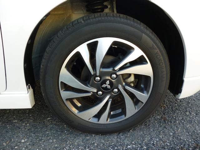 デリカＤ：２ カスタムハイブリッドＭＶ全方位カメラ付ナビパッケージ　衝突被害軽減ブレーキシステム　誤発進抑制機能　アダプティブクルーズコントロール　Ｂｌｕｅｔｏｏｔｈオーディオ　ＣＤ　ＤＶＤ　両側電動スライドドア　シートヒーター　禁煙　スペアキー　取説保証書（12枚目）