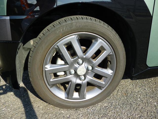 デリカミニ Ｔ　プレミアム　オリジナル９型ディスプレイオーディオ　マイパイロット　デジタルルームミラー　マルチアラウンドモニター　両側電動ハンズフリーオートスライドドア　電動パーキングブレーキ　ブレーキオートホールド（9枚目）