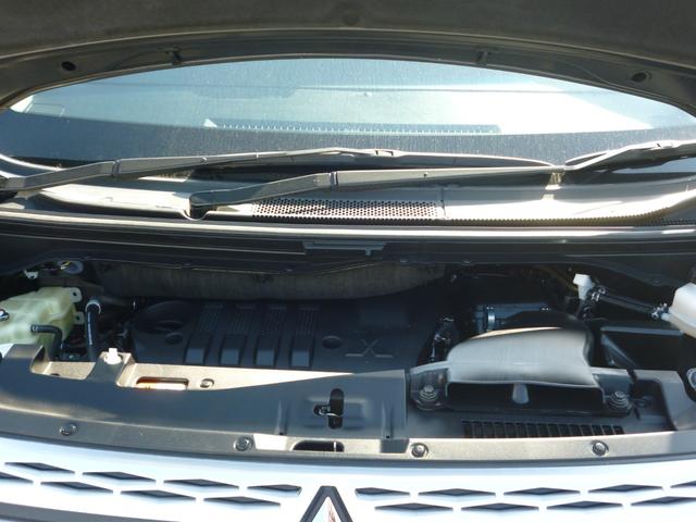 デリカＤ：５ Ｐ　４ＷＤ　７人乗り　禁煙　オートステップ　両側電動スライドドア　電動テールゲート　ステアリングヒーター　シートヒータ　オートホールドモード　ＡＣ１００Ｖコンセント（65枚目）